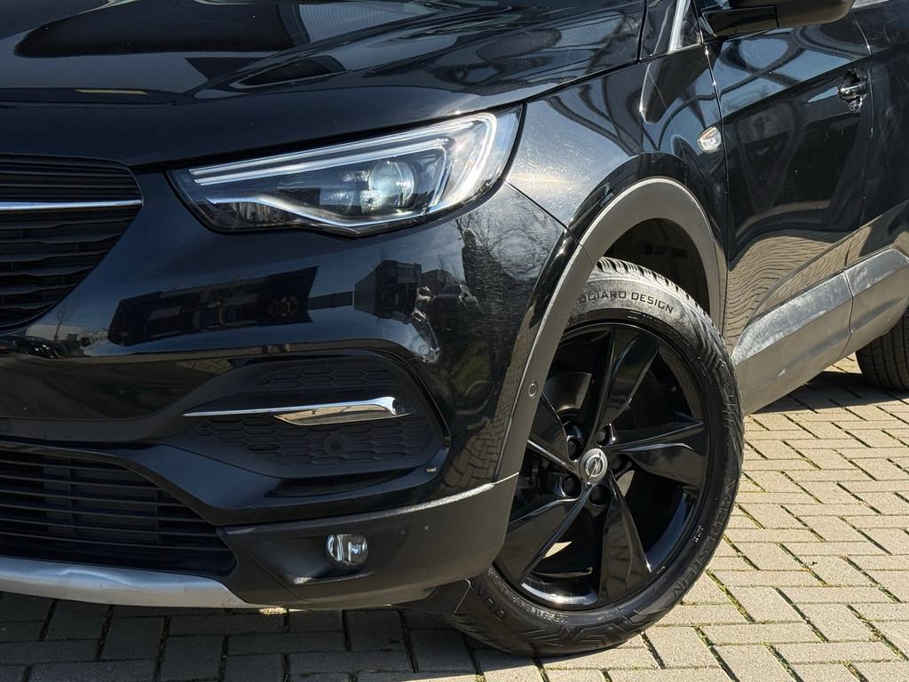 Opel Grandland X 1.2 Turbo PANO / CARPLAY / CAMERA / AUTOMAA, Auto's, Opel, Gebruikt, Euro 6, 1199 cc, Zwart
