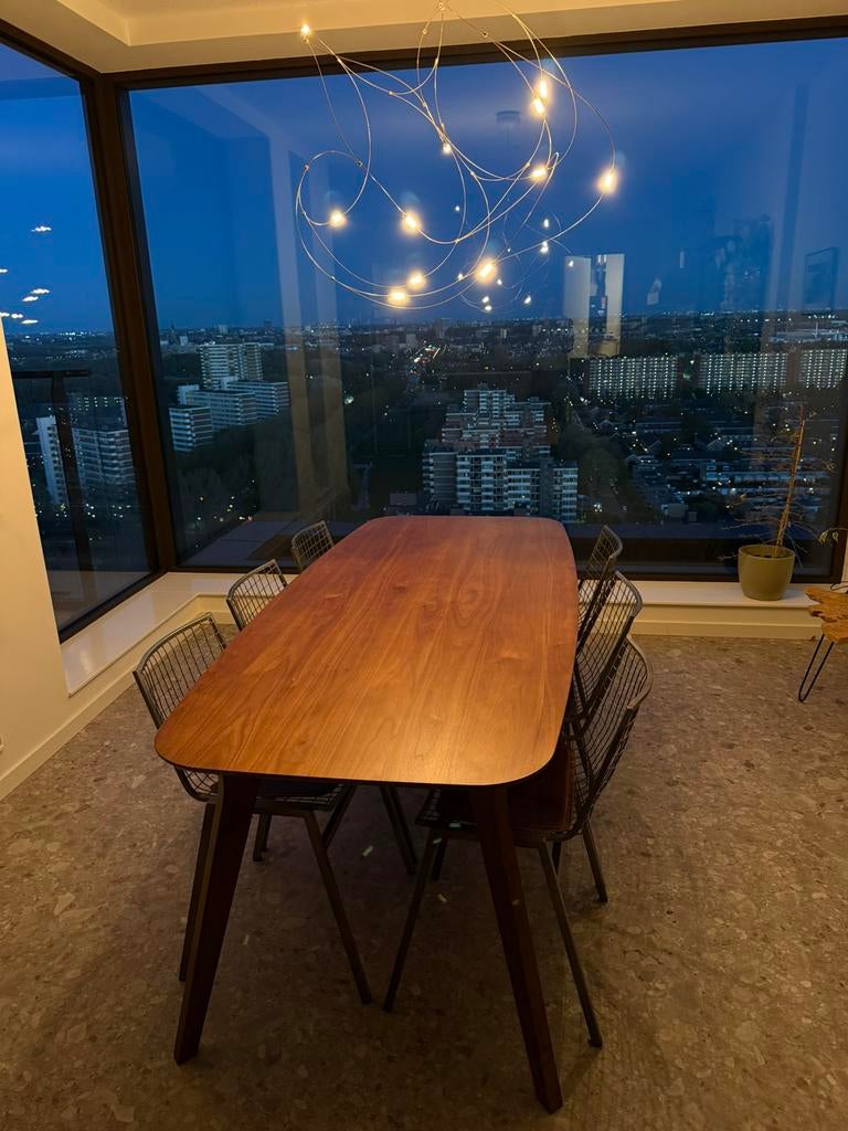 Walnoten eettafel, Huis en Inrichting, Tafels | Eettafels, Ophalen, 50 tot 100 cm, Zo goed als nieuw, Vijf personen of meer