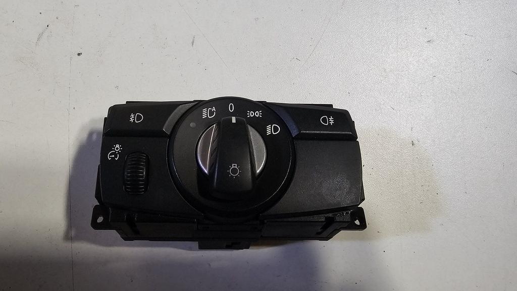 Lichtschakelaar chroom rond BMW 5 serie E60 E61 LCi X5 E70 X, Gebruikt, -, -, Ophalen of Verzenden