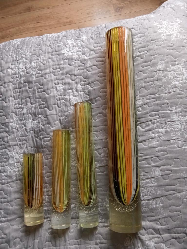 Set van 4 vintage glazen vazen van dino martens, Antiek en Kunst, Ophalen of Verzenden