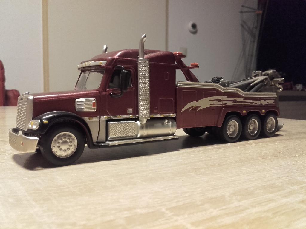 Freightliner wrecker van Siku, Hobby en Vrije tijd, Modelauto's | 1:50, Zo goed als nieuw, Bus of Vrachtwagen, SIKU, Ophalen of Verzenden