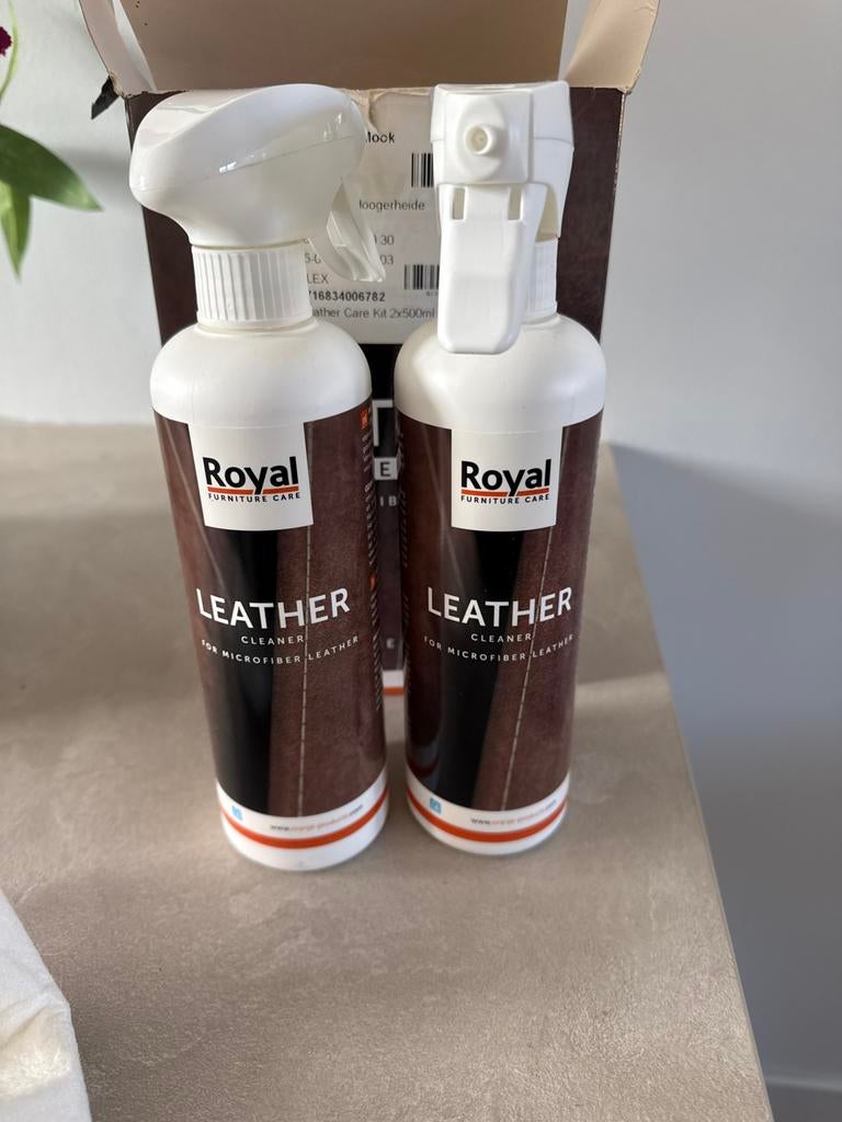 Royal Furniture Care Leather Cleaner 2x500ml, Huis en Inrichting, Ophalen of Verzenden, Schoonmaakmiddel