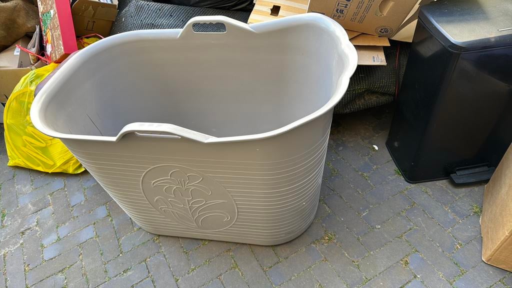 Plastic badkuip, Ophalen, Zo goed als nieuw