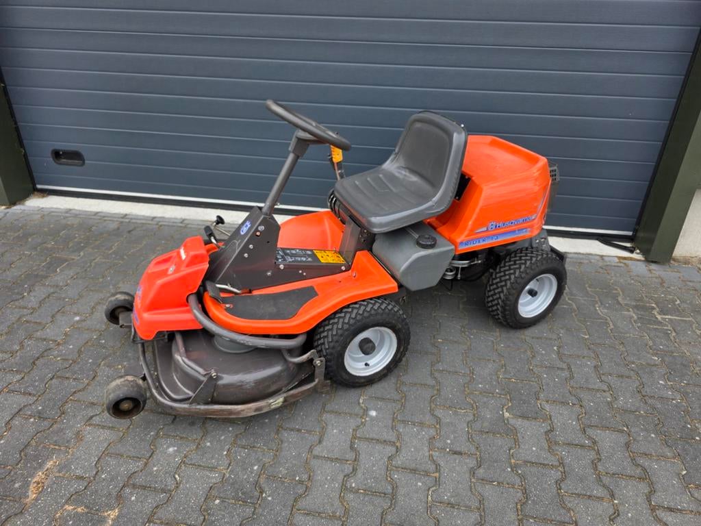 Nette Husqvarna rider 13 frontmaaier., Ophalen, Gebruikt