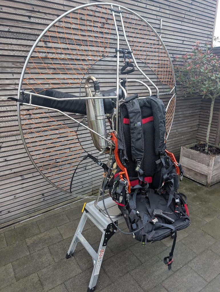 Paramotor Cors-Air + reserve, Sport en Fitness, Zweefvliegen en Paragliding, Ophalen, Gebruikt, Paramotor, Gemotoriseerd