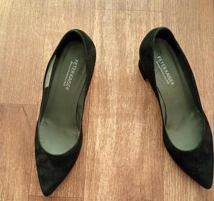 Mooie PETER KAISER pumps, maat 40 ,  1x aangehad, Kleding | Dames, Schoenen, Ophalen of Verzenden, Zo goed als nieuw, Zwart