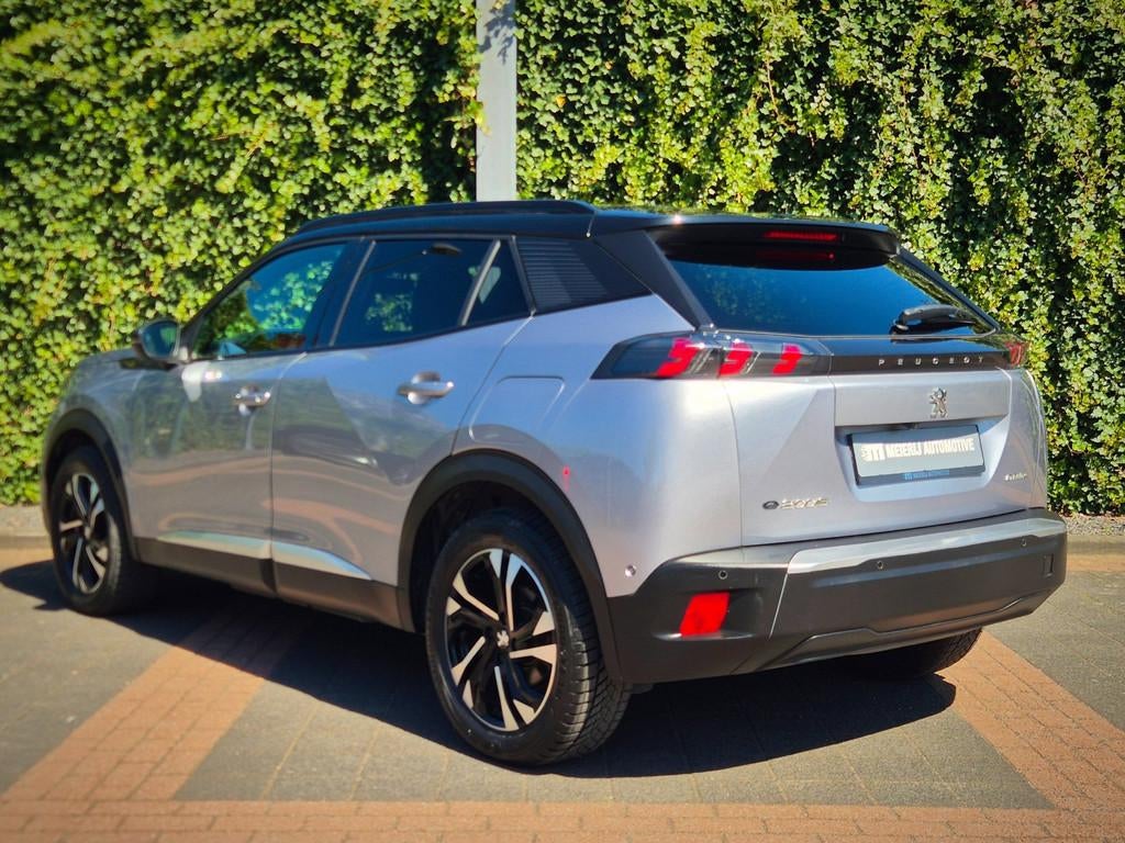 Peugeot E-2008 EV GT 50 kWh 3-fase | ACC | Camera | Stoel- &, 50 kWh, Gebruikt, Zwart, Leder