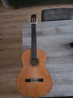 Akoestische gitaar, Ophalen, Klassieke of Spaanse gitaar