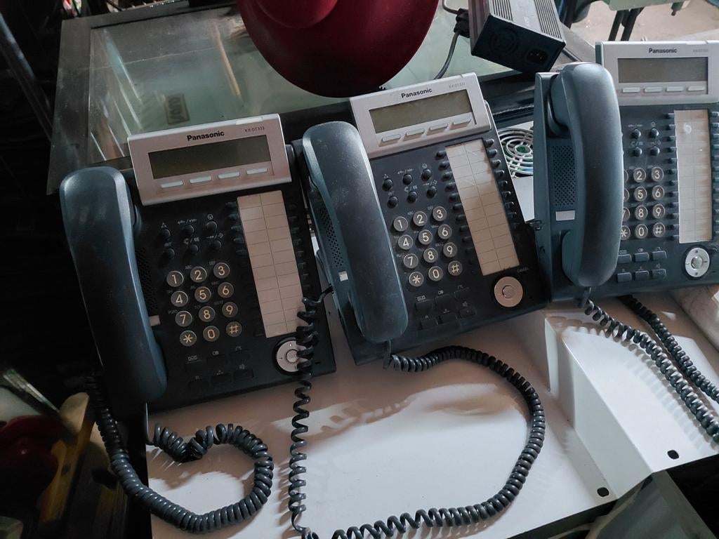 3x panasonic KX-DT333 internet telefoon toestellen, Ophalen of Verzenden