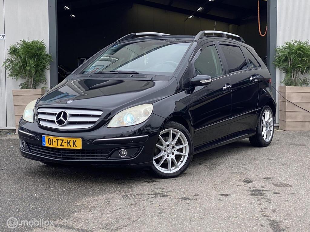 Mercedes B-klasse 200Turbo | APK | TREKHAAK | AUTOMAAT |PANO, Auto's, Gebruikt, 4 cilinders, Zwart, Origineel Nederlands