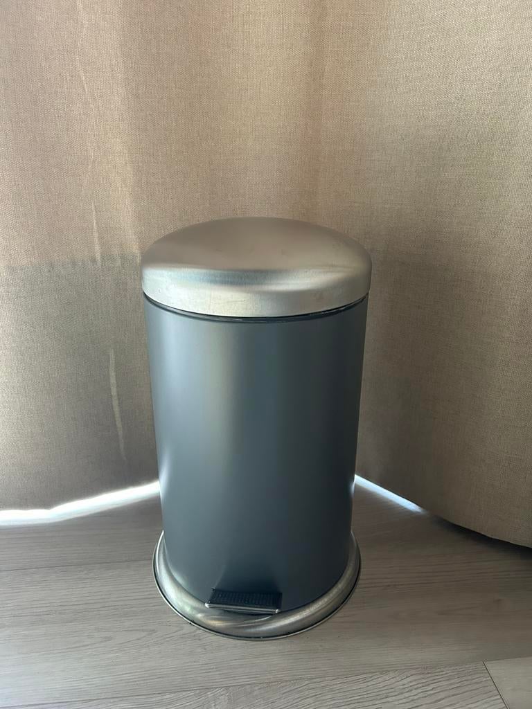 Mjösa Prullenbak IKEA grijs met pedal, Ophalen, Gebruikt, Met pedaal, Metaal