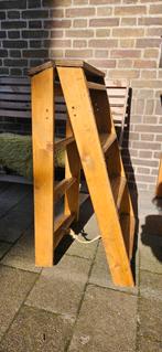 Trapje voor decoratie, Huis en Inrichting, Ophalen