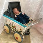 Antiek Heubach popje gesloten mond met antieke poppemwagen, Ophalen of Verzenden