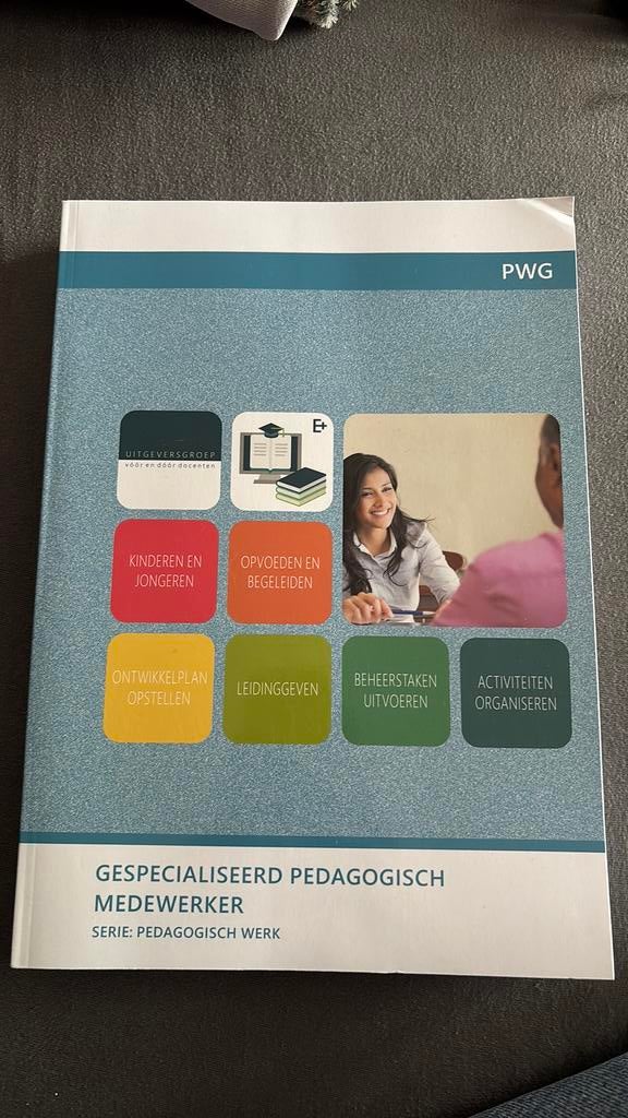 Gespecialiseerd pedagogisch medewerker boek, Ophalen of Verzenden, Zo goed als nieuw, Overige niveaus