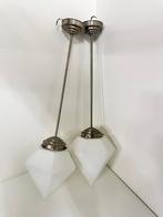 Vintage opaalglas ‘Diamant’ art deco lamp nikkel armatuur, Ophalen of Verzenden, Zo goed als nieuw, Glas, 75 cm of meer