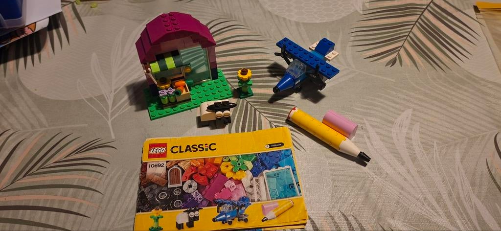 Lego Classic 10692 Creatieve Steen Set met Handleiding, Kinderen en Baby's, Speelgoed | Duplo en Lego, Ophalen of Verzenden, Gebruikt