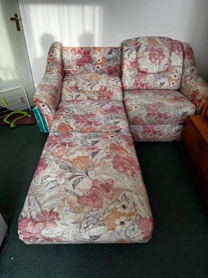 Comfortabele Slaapbank, Huis en Inrichting, Slaapkamer | Slaapbanken, Gebruikt, Overige maten, Tweepersoons, Beige, Ophalen