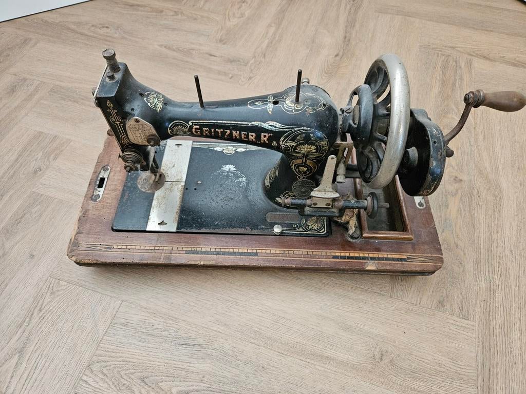 Gritzner naaimachine, vintage decoratief object, Antiek en Kunst, Antiek | Naaimachines, Ophalen of Verzenden