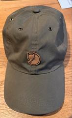 Fjallraven pet L/XL, Ophalen of Verzenden, Zo goed als nieuw, Pet