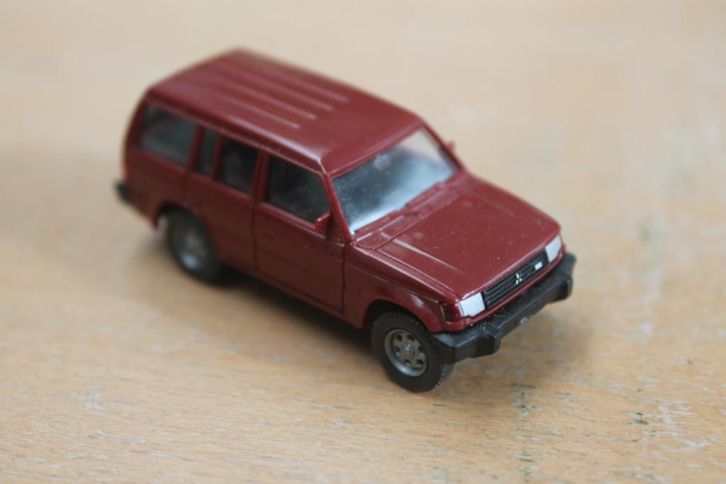 Wiking Mitsubishi Pajero, Hobby en Vrije tijd, Modelauto's | 1:87, Ophalen of Verzenden, Zo goed als nieuw, Auto, Wiking