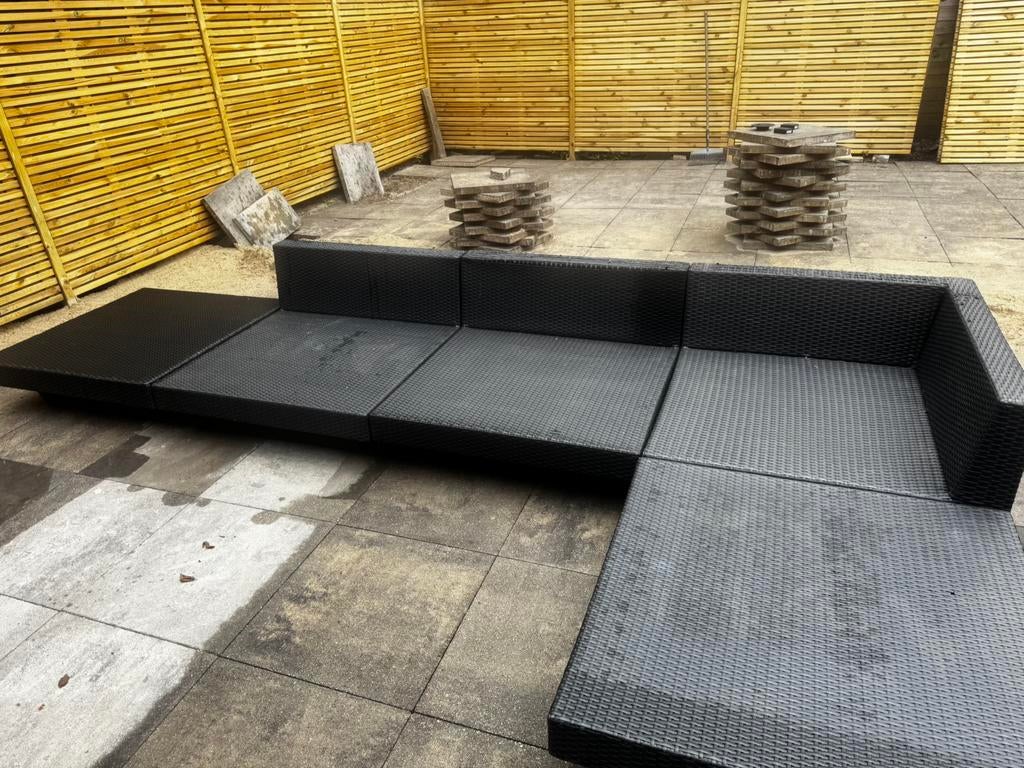 Gratis af te halen staat in de voortuin zonder kussens, Ophalen, Zo goed als nieuw, Kunststof, Loungeset