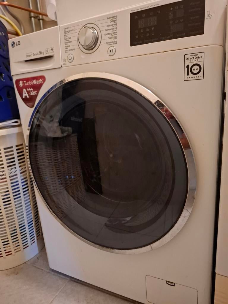 LG Direct Drive 9kg Wasmachine - TurboWash, Ophalen, 1200 tot 1600 toeren, Gebruikt, Energieklasse A of zuiniger