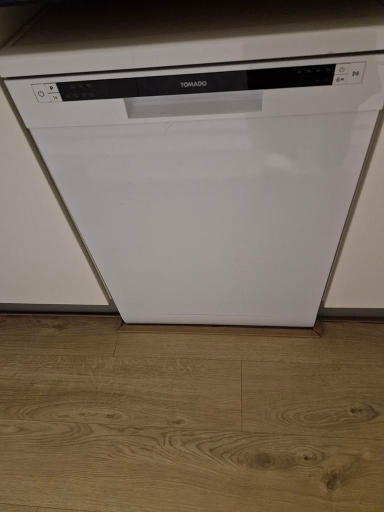 Tomado TDW6001W - Vrijstaande vaatwasser, Witgoed en Apparatuur, Vaatwasmachines, Minder dan 85 cm, Ophalen