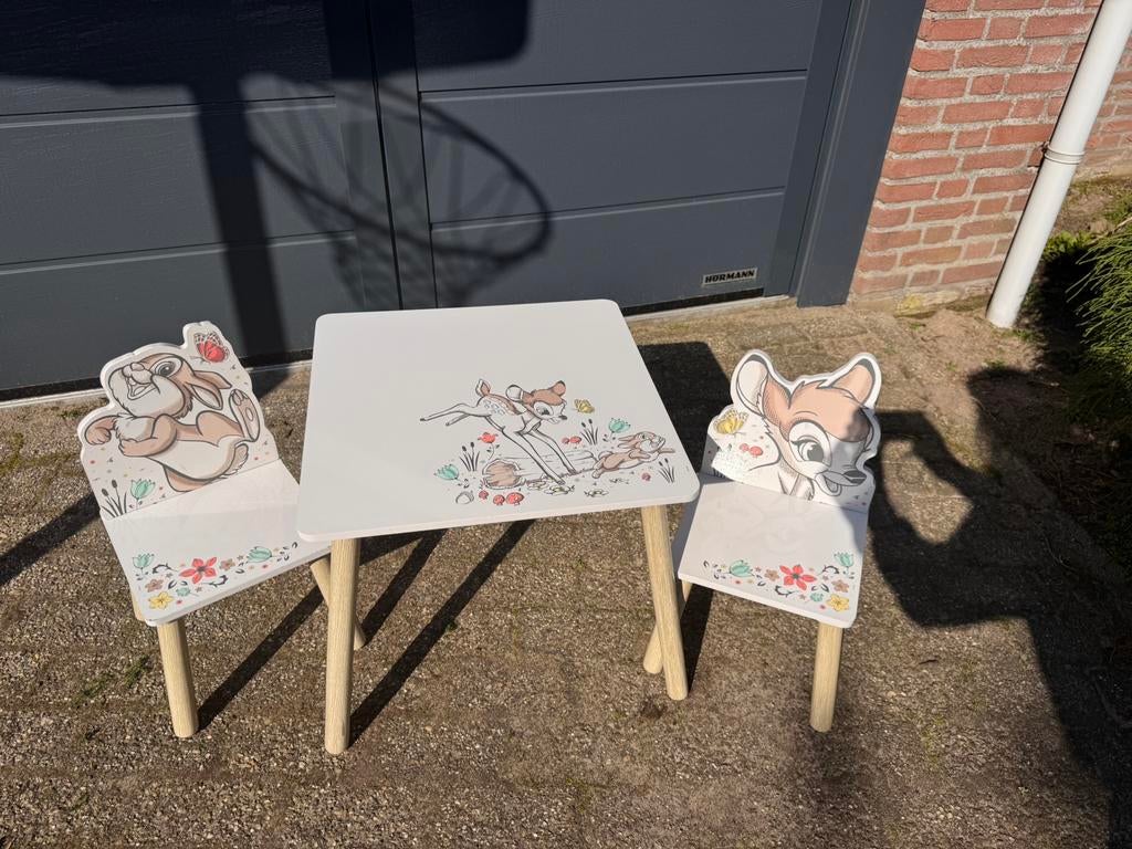Kindertafel met twee stoeltjes, Kinderen en Baby's, Kinderkamer | Tafels en Stoelen, Ophalen, Gebruikt, Tafel(s) en Stoel(en)