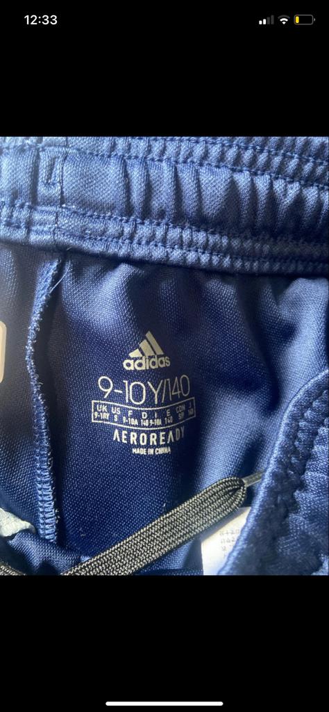 Adidas trainingspak 9-10Y/140 - Zo goed als nieuw, Ophalen of Verzenden, Zo goed als nieuw, Jongen