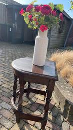 Eikenhouten Bijzettafel, Huis en Inrichting, Tafels | Bijzettafels, 45 tot 60 cm, Minder dan 55 cm, Gebruikt, Ophalen of Verzenden