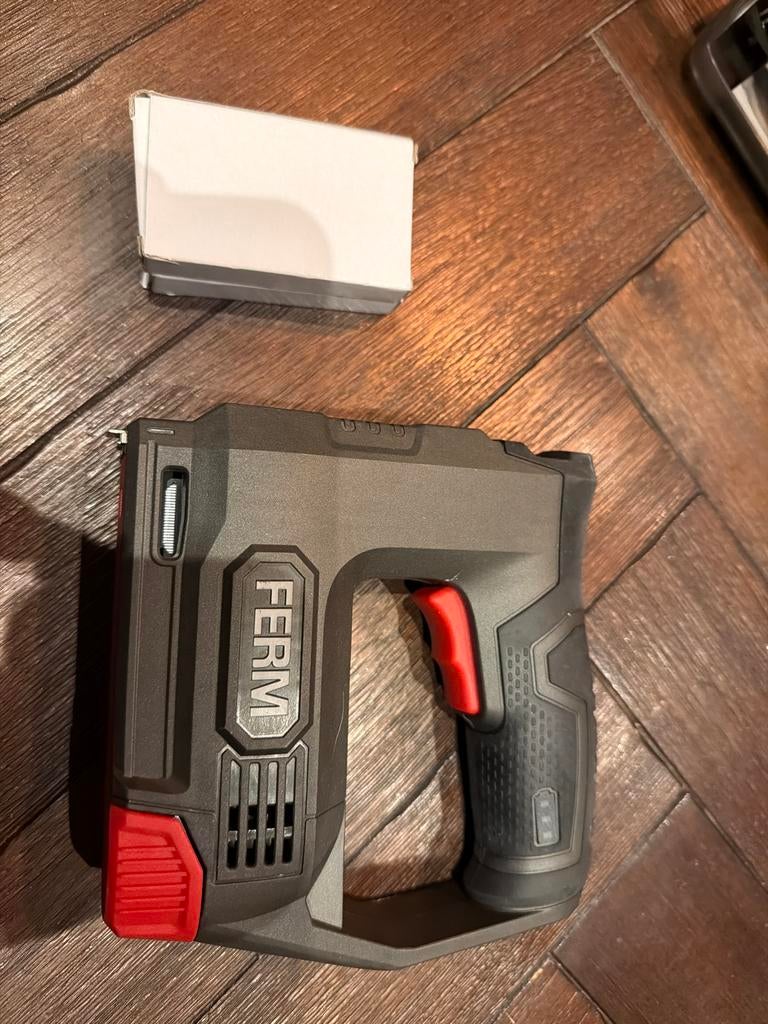 FERM Elektrische accu tacker/nietmachine, Ophalen of Verzenden, Nieuw