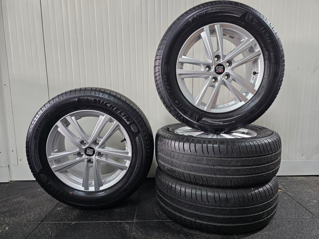 Seat Ateca velgen met Michelin zomerbanden 215 60 R16, Auto-onderdelen, Banden en Velgen, Ophalen, 215 mm, 16 inch, Banden en Velgen