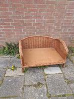 Rieten/ ratan honden bankje op pootjes, Ophalen, Zo goed als nieuw, Riet