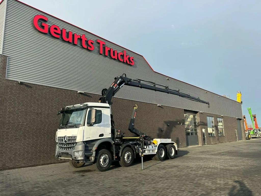 Mercedes-Benz AROCS 4148 8X4 MET MULTILIFT ULT T 21 S51 HAAK, Auto's, Vrachtwagens, Automaat, Achterwielaandrijving, Euro 6, Wit