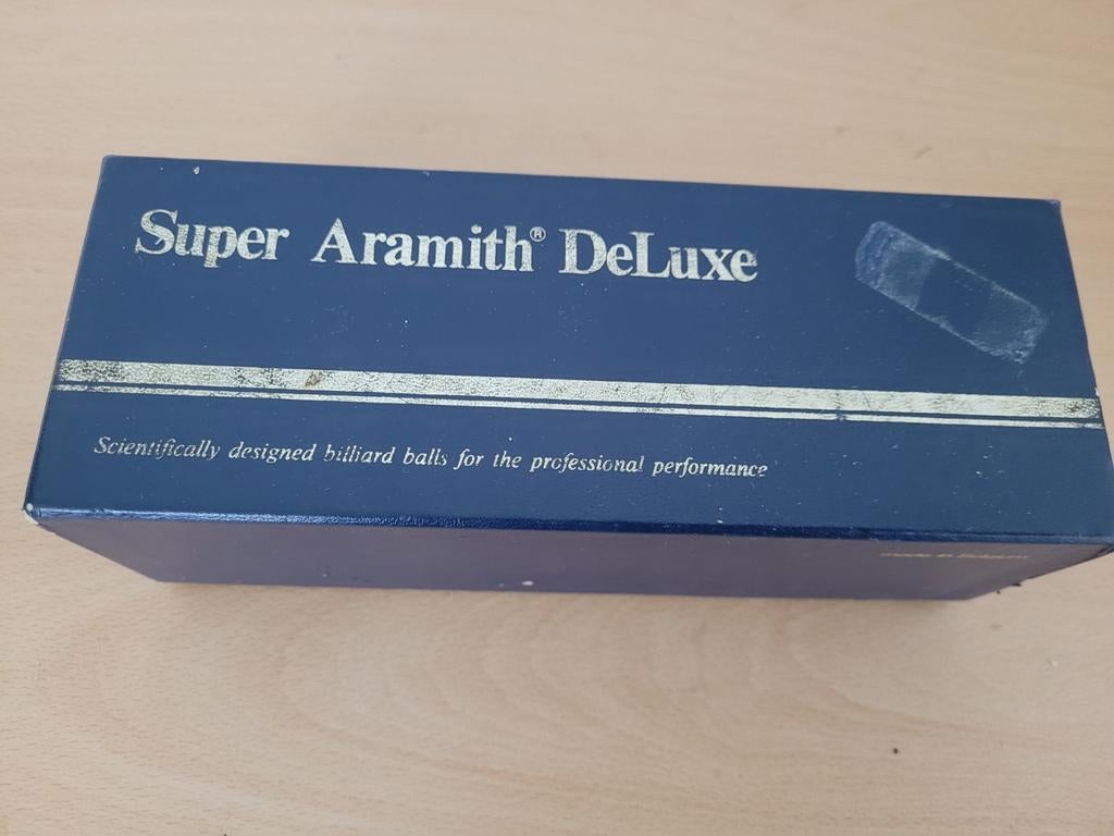 Super Aramith Deluxe Biljartballen Set, Ophalen of Verzenden, Zo goed als nieuw, Keu of Ballen