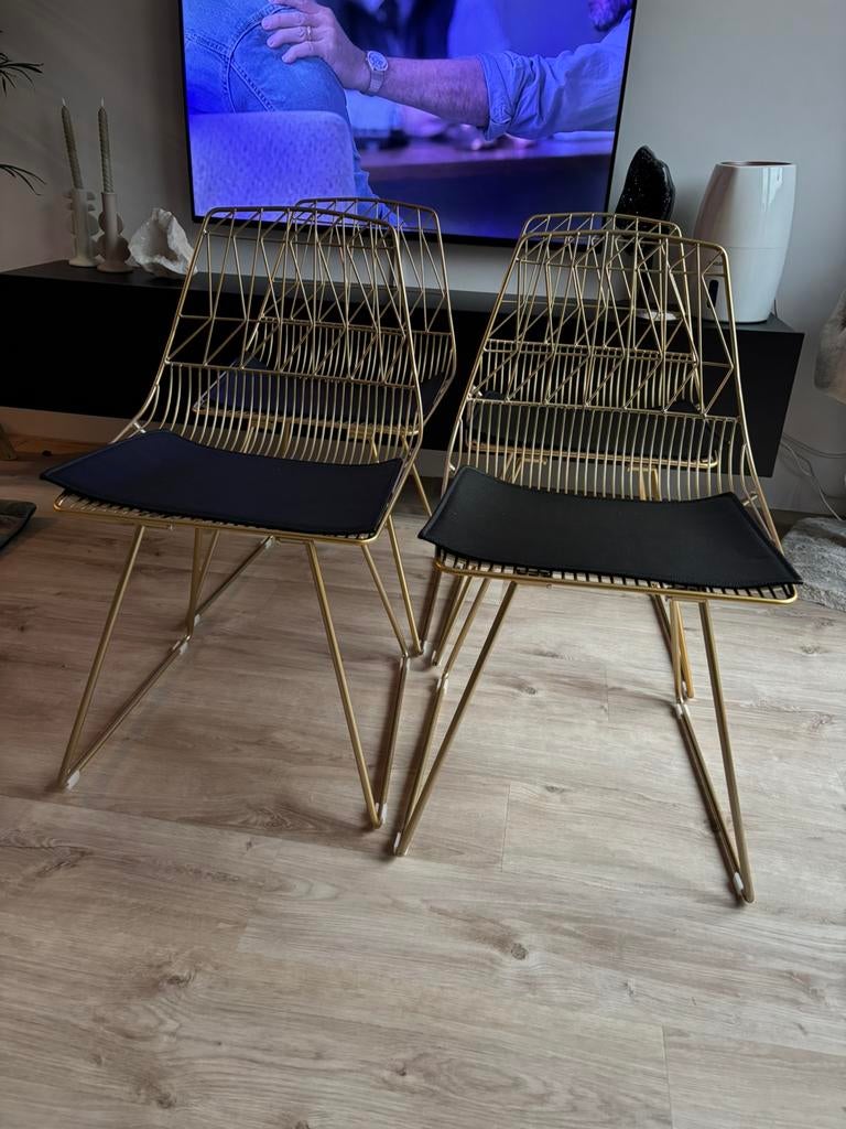 4x beliani goudkleurige eetkamer stoelen, Huis en Inrichting, Stoelen, Ophalen, Zo goed als nieuw, Vier