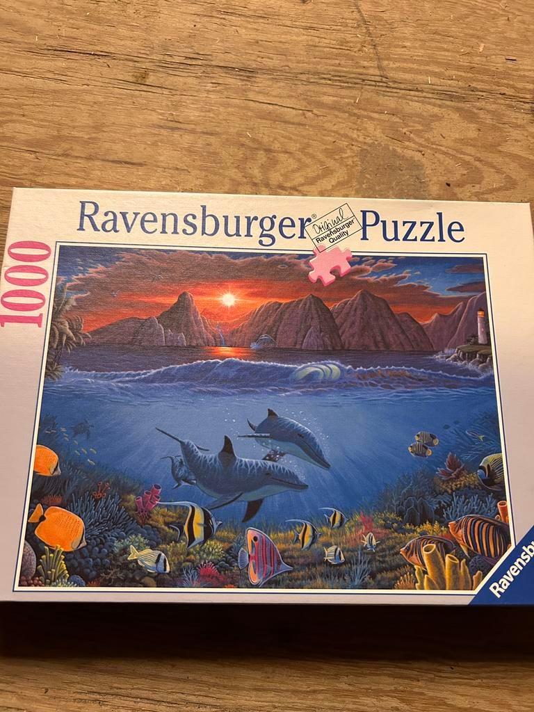 Ravensburger puzzel 1000 stukjes met 2 dolfijnen, Ophalen of Verzenden, 500 t/m 1500 stukjes, Zo goed als nieuw