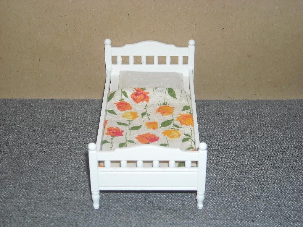 Lundby bed, Ophalen of Verzenden, Gebruikt, Poppenhuis
