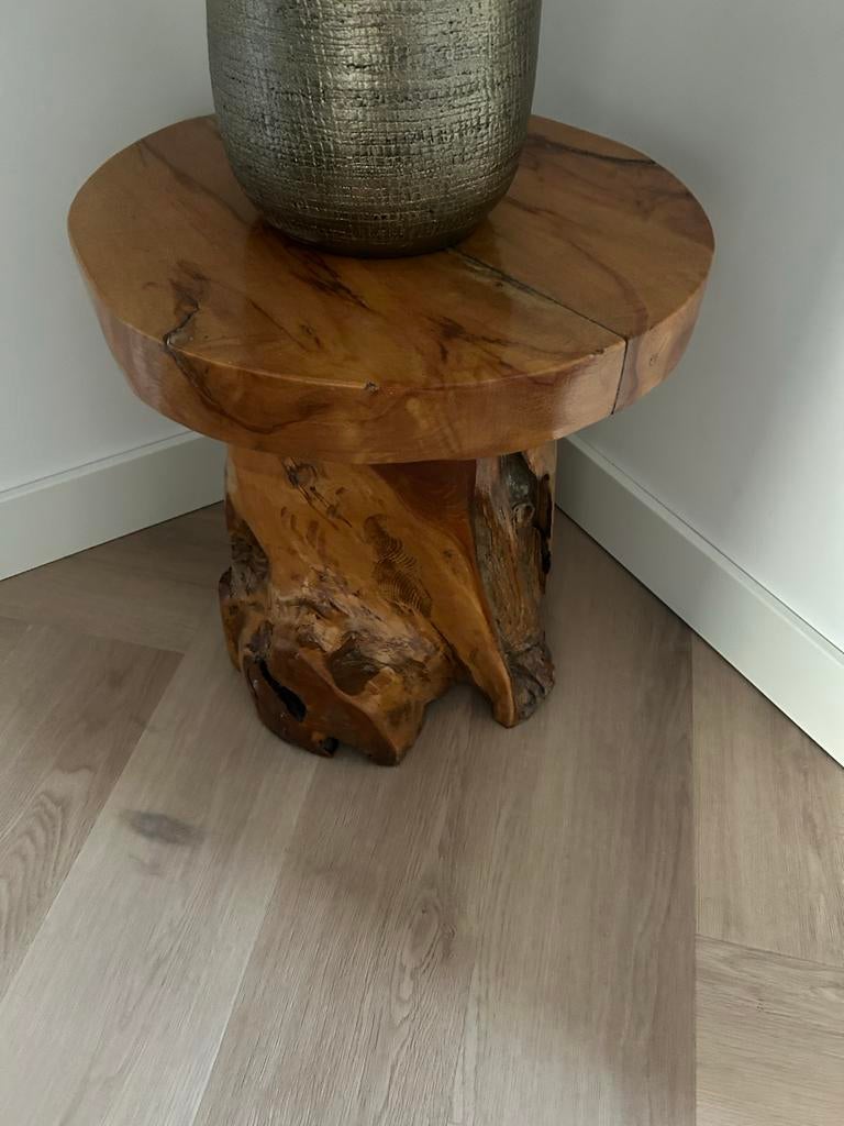 Unieke houten bijzettafel met epoxy afwerking, Minder dan 45 cm, Minder dan 55 cm, Rond, Ophalen of Verzenden