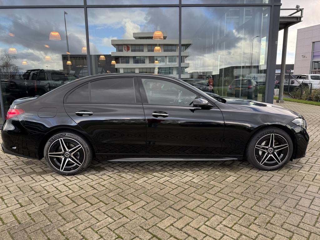 Mercedes-Benz C-Klasse 400 e 4MATIC AMG Line | Burmester 3D, Automaat, Zwart, 4 cilinders, Zwart