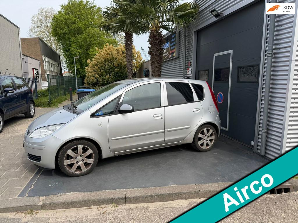 Mitsubishi Colt 1.5 d'Azur AIRCO, Voorwielaandrijving, 970 kg, Stof, Zwart