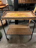 Vintage serveerwagen, Ophalen