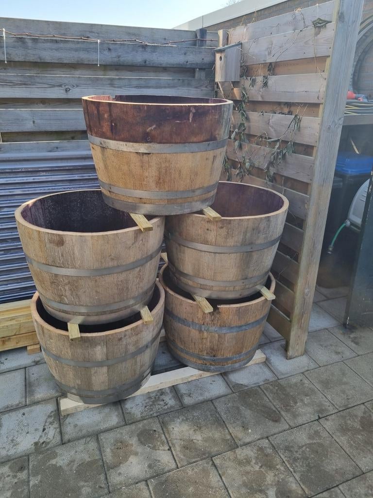 5 plantenbakken van oude wijnvaten, Tuin en Terras, Bloembakken en Plantenbakken, Ophalen, Rond, Zo goed als nieuw, 60 tot 100 cm