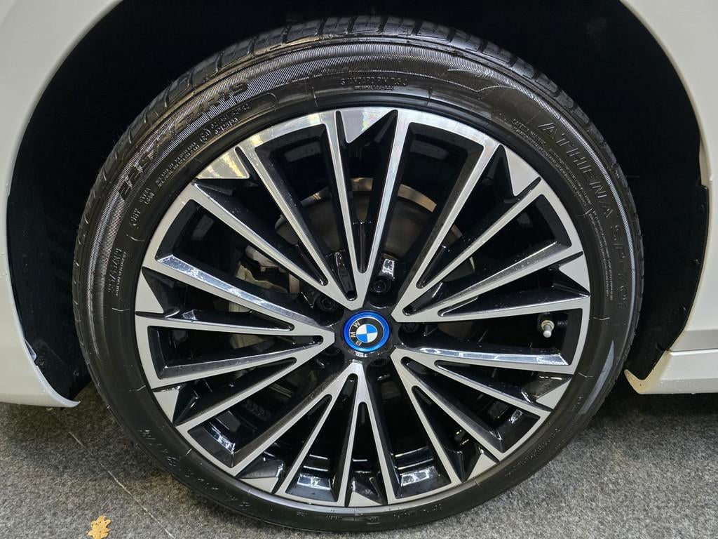 BMW 2-serie Active Tourer 225e xDrive M Sport Pano Leder 360, Auto's, Automaat, Gebruikt, Zwart, 16 kWh