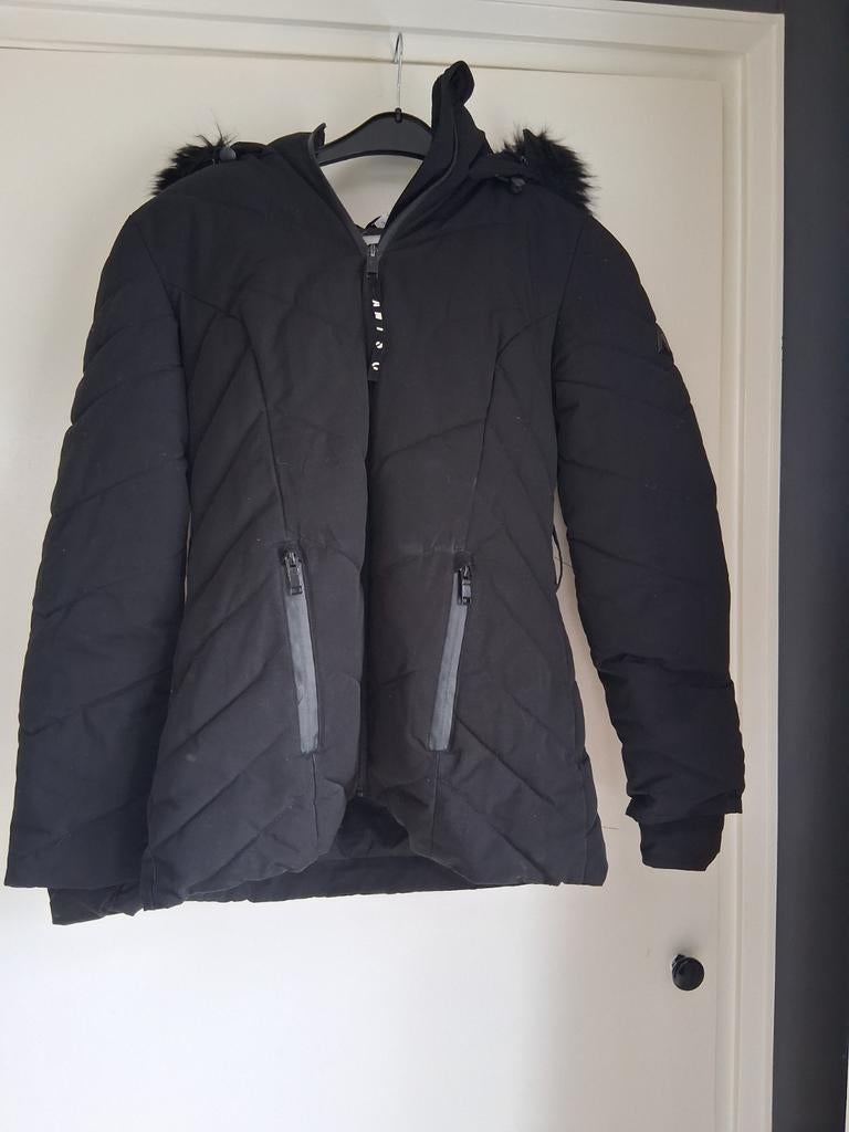 Mooie dikke jas in mooie staat, Zwart, Ophalen of Verzenden, Zo goed als nieuw, Maat 36 (S)