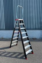 Trap 8 treden dubbel oploopbaar met steunbeugel NIEUW, Doe-het-zelf en Verbouw, Ladders en Trappen, Trap, Nieuw, Ophalen of Verzenden