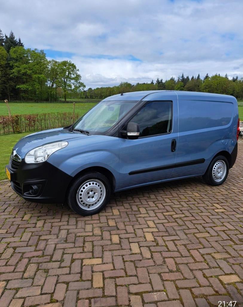 Zeer nette opel combo eco flex met nieuwe apk, Auto's, Voorwielaandrijving, Blauw, 1400 cc, 500 kg