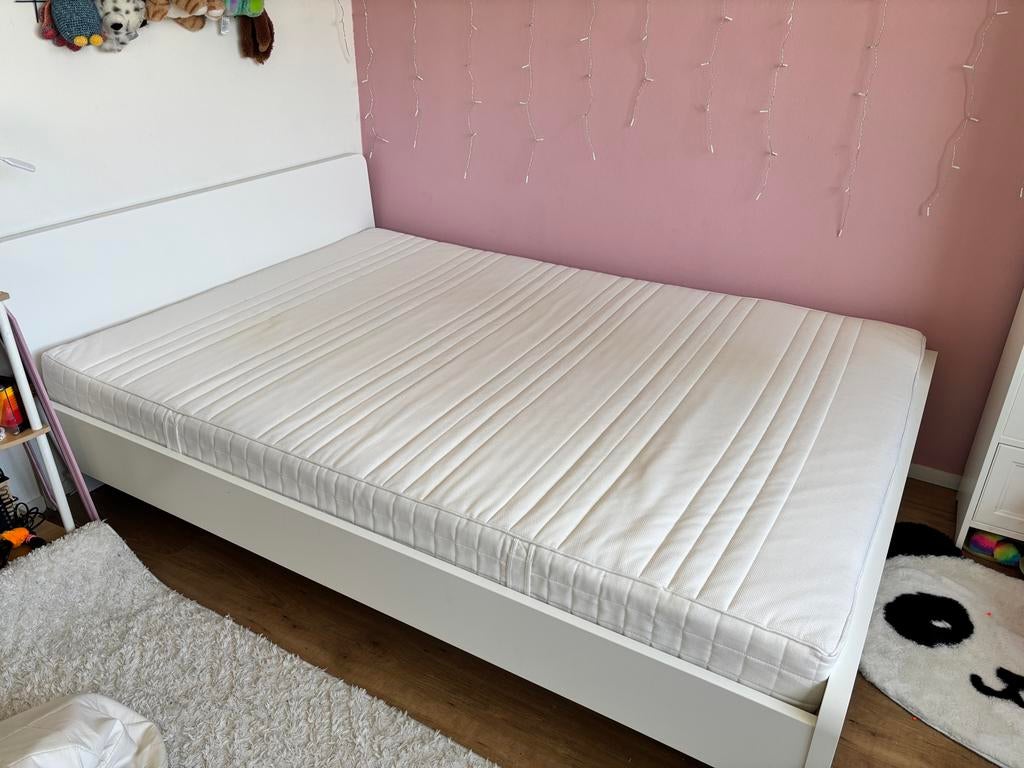 IKEA ASKVOLL bed 140x200 met lattenbodem en matras, Ophalen, Gebruikt, Wit, Tweepersoons