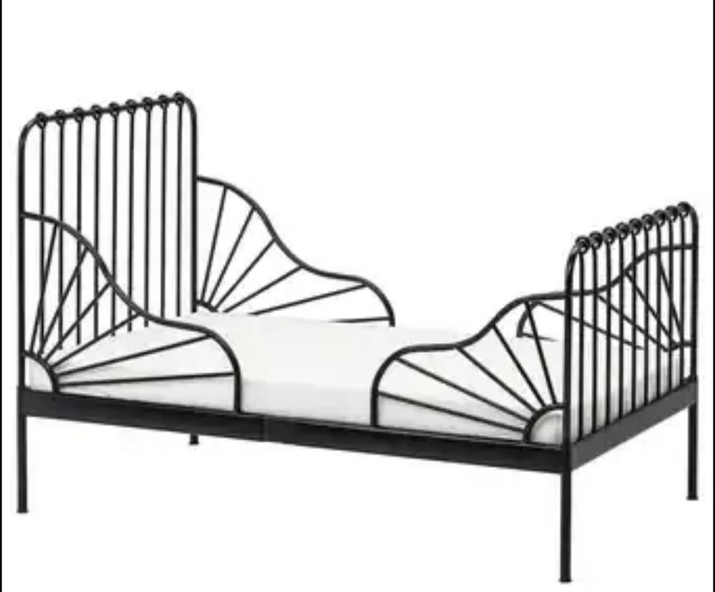Ikea Minnen meegroeibed zwart metaal met lattenbodem, Huis en Inrichting, Ophalen, Gebruikt, 90 cm, Eenpersoons