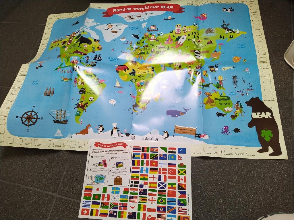 Wereldkaart met landen vlaggen stickers nieuw, Ophalen of Verzenden, Nieuw